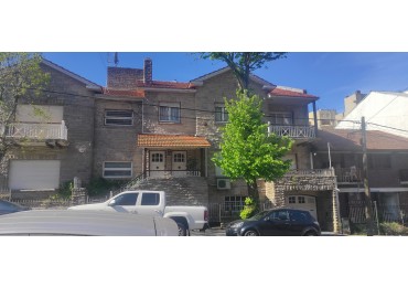 VENTA DUPLEX PLAYA GRANDE CON COCHERA